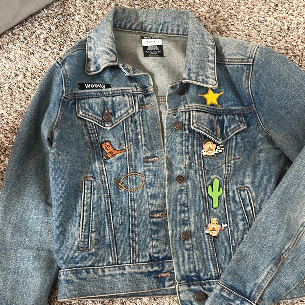 Disney Toy Story Blue Denim Jean Jacket with Yellow & Red Patch - Picture 2 of 3